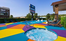 Days Inn By Wyndham Pigeon Forge South